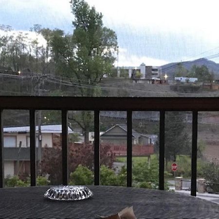 Spacious Downtown Condo Walking Distance To Downtown Gatlinburg Sleeps 6 Guests Zewnętrze zdjęcie