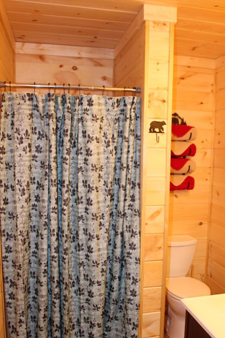 Spacious Downtown Condo Walking Distance To Downtown Gatlinburg Sleeps 6 Guests Zewnętrze zdjęcie