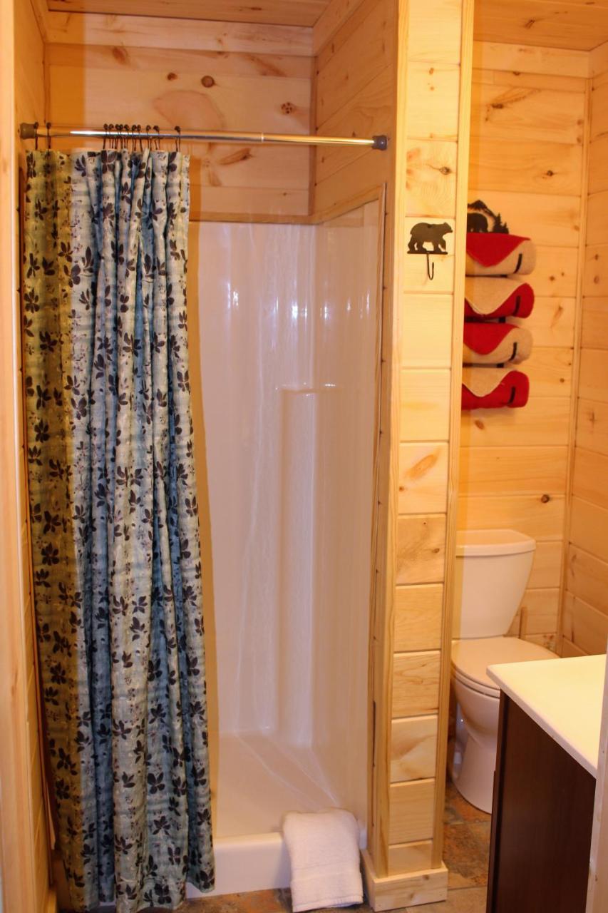 Spacious Downtown Condo Walking Distance To Downtown Gatlinburg Sleeps 6 Guests Zewnętrze zdjęcie